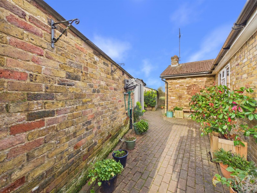 Images for Main Street, Grendon Underwood, Aylesbury