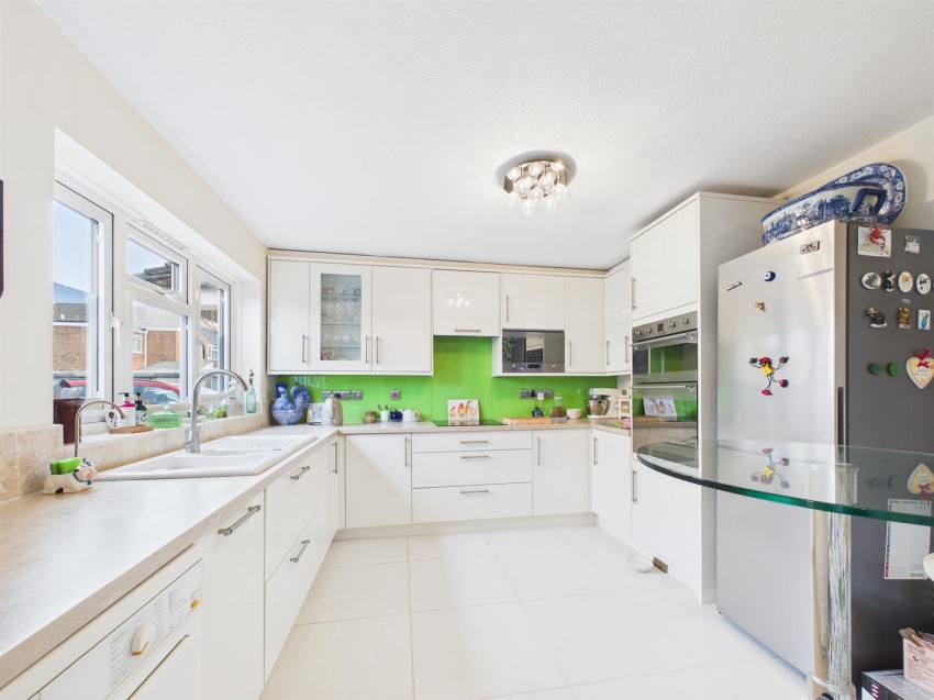 Images for Tamar Close, Hawkslade, Aylesbury