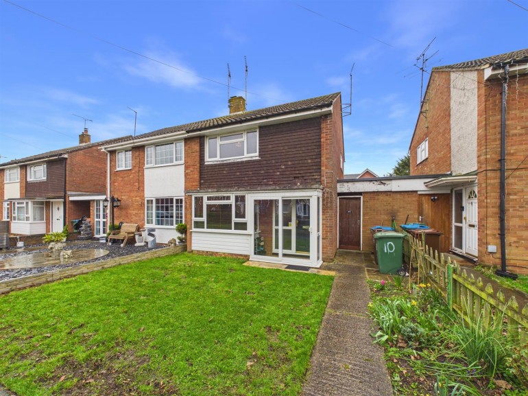 Cradley Walk, Elmhurst, Aylesbury