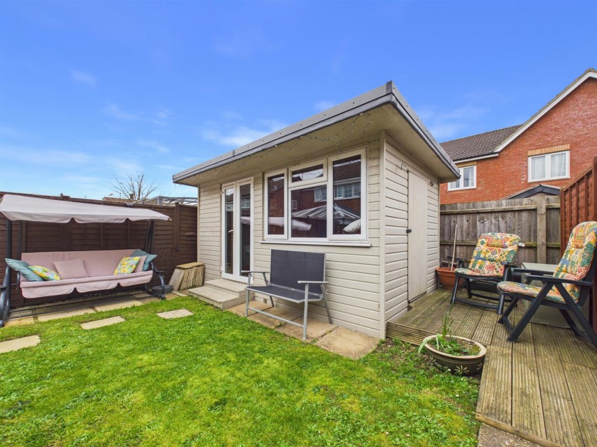 Images for Cradley Walk, Elmhurst, Aylesbury