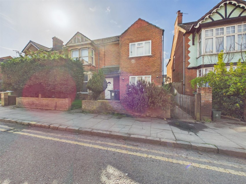 Images for High Street, Aylesbury, Buckinghamshire