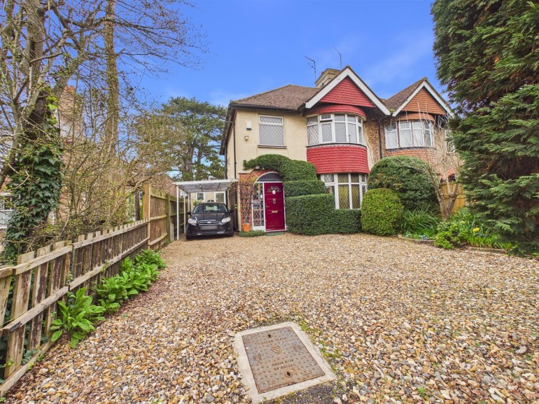 Tring Road, Aylesbury, Buckinghamshire