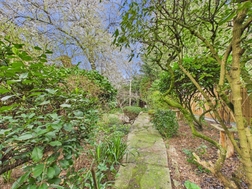 Images for Tring Road, Aylesbury, Buckinghamshire