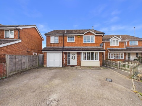 View Full Details for Ayres Close, The Willows, Aylesbury