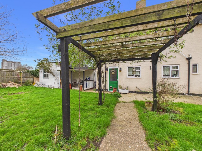 Images for Penn Road, Southcourt, Aylesbury