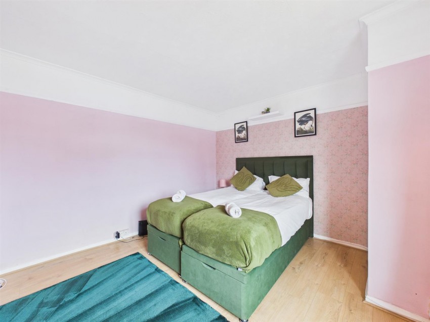 Images for Penn Road, Southcourt, Aylesbury