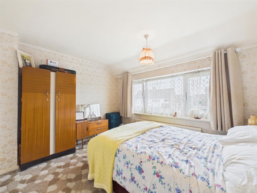 Images for Finmere Crescent, Bedgrove, Aylesbury