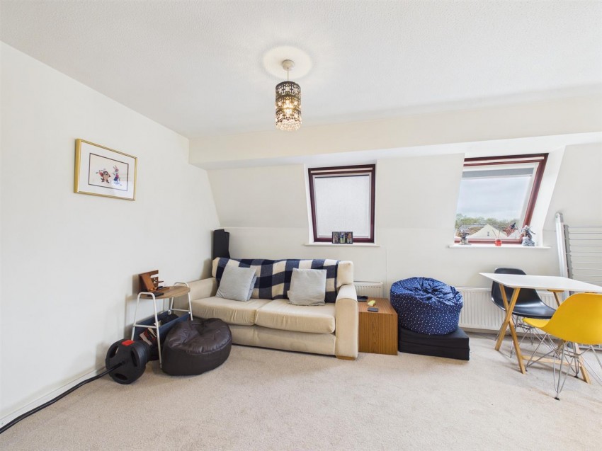 Images for Dove Place, Watermead, Aylesbury