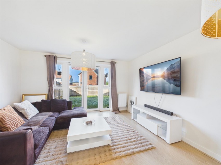 Images for Armstrongs Fields, Kingsbrook, Aylesbury