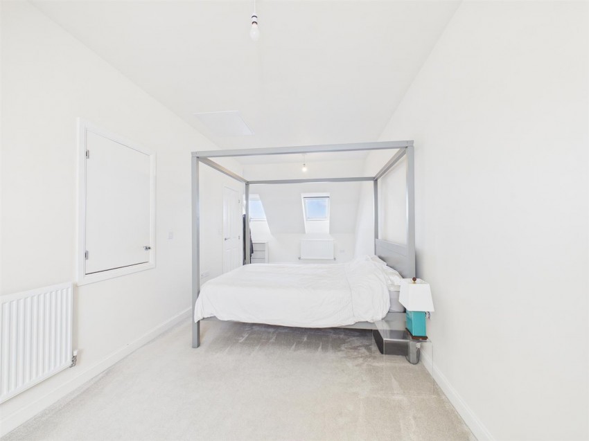 Images for Armstrongs Fields, Kingsbrook, Aylesbury