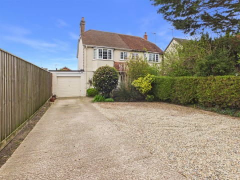 View Full Details for Oxford Road, Stone, Aylesbury