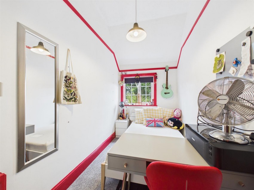 Images for Oxford Road, Stone, Aylesbury