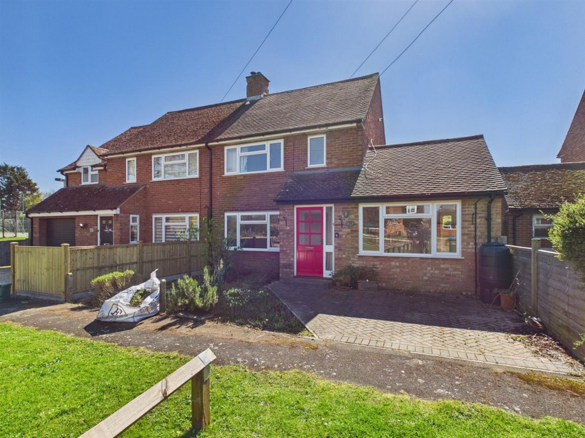 Images for Bernard Close, Cuddington, Aylesbury