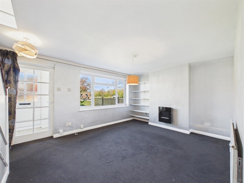 Images for Bernard Close, Cuddington, Aylesbury