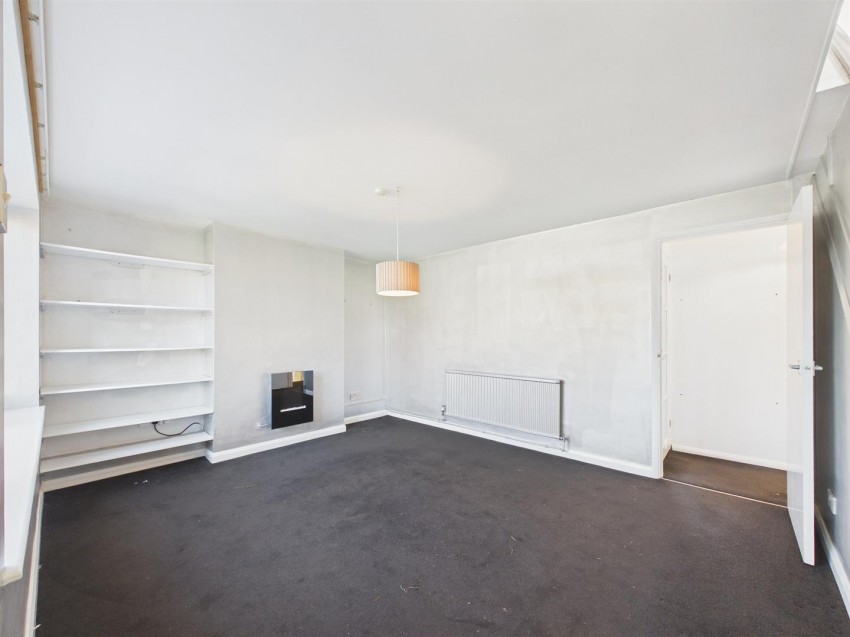 Images for Bernard Close, Cuddington, Aylesbury