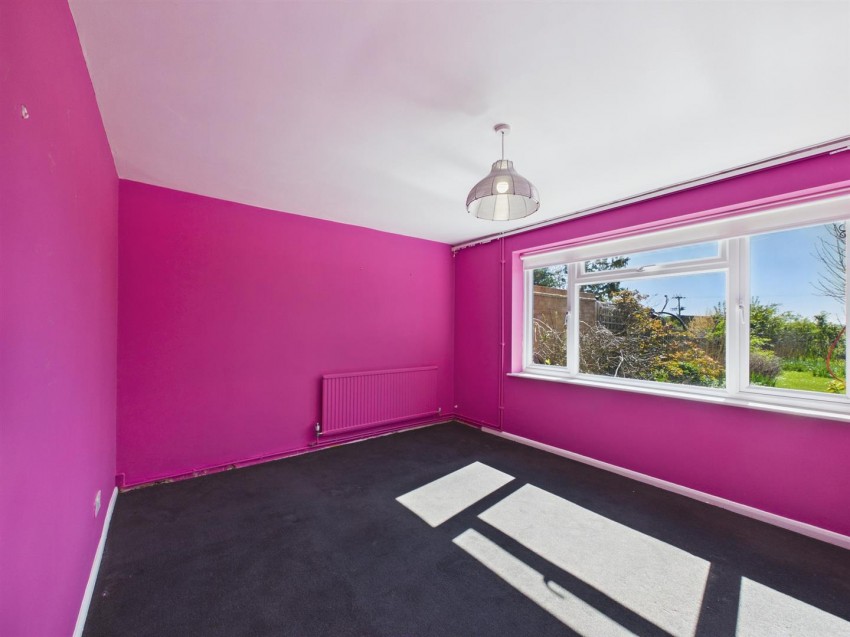 Images for Bernard Close, Cuddington, Aylesbury