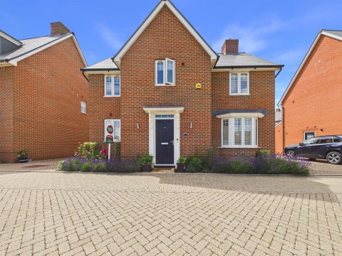 View Full Details for Marsworth Drive, Kingsbrook, Aylesbury