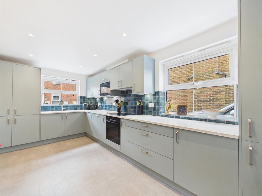 Images for Brimmers Way, Fairford Leys, Aylesbury