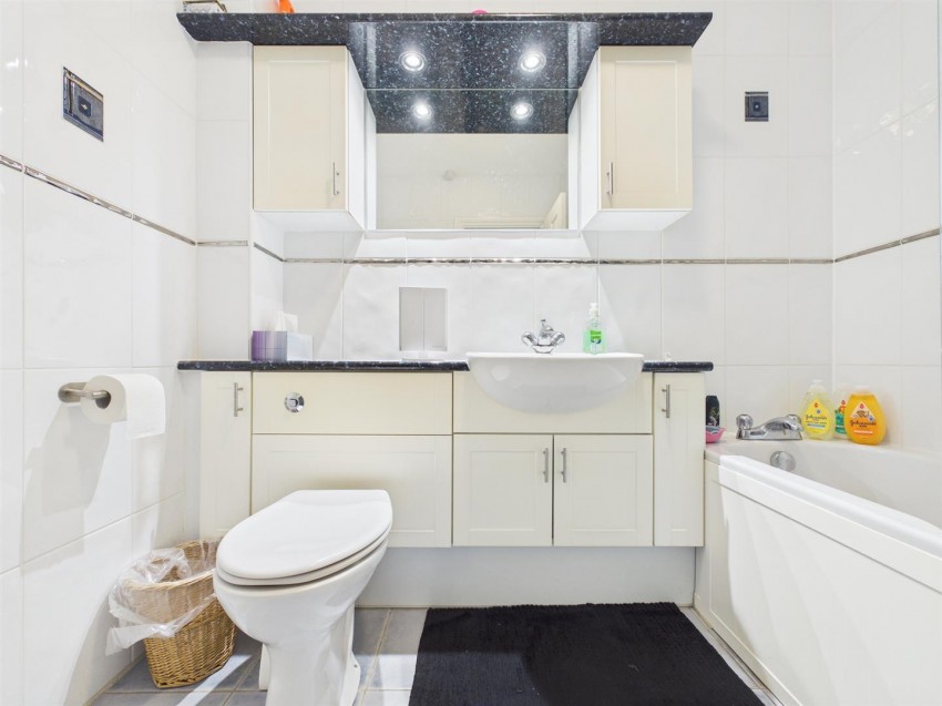 Images for Goldcrest, Watermead, Aylesbury