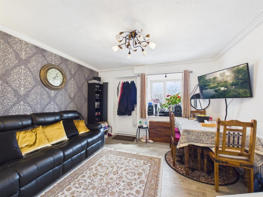 Images for Eames Close, Cleveland Park, Aylesbury