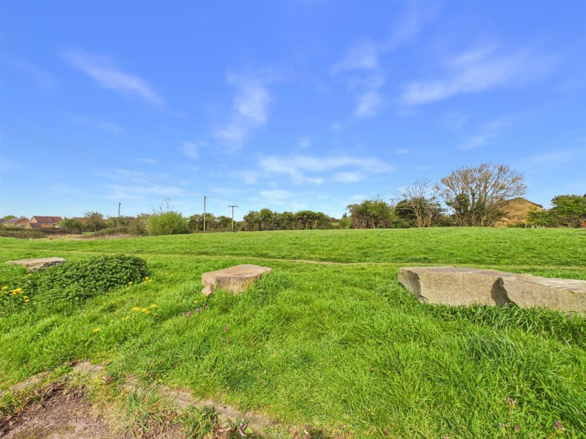 Images for Eames Close, Cleveland Park, Aylesbury