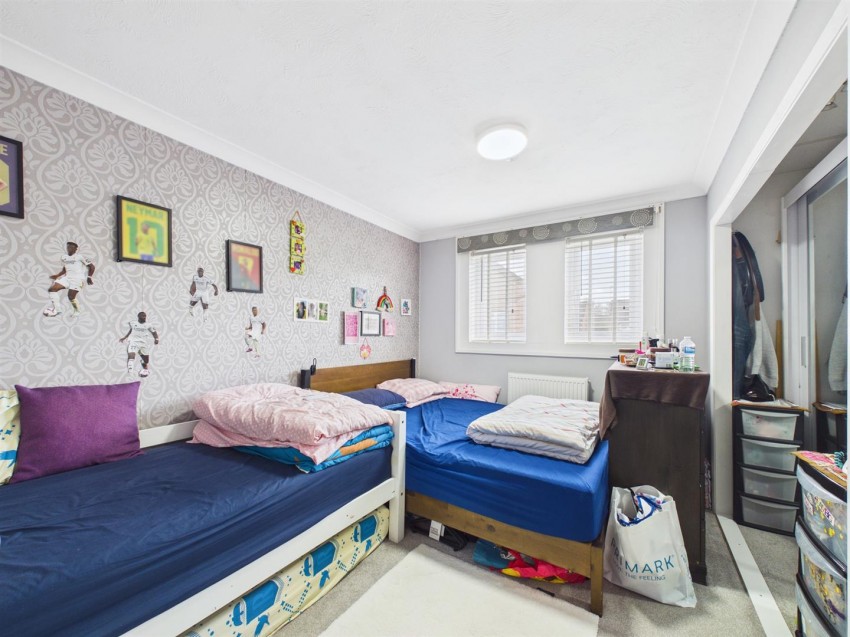 Images for Eames Close, Cleveland Park, Aylesbury