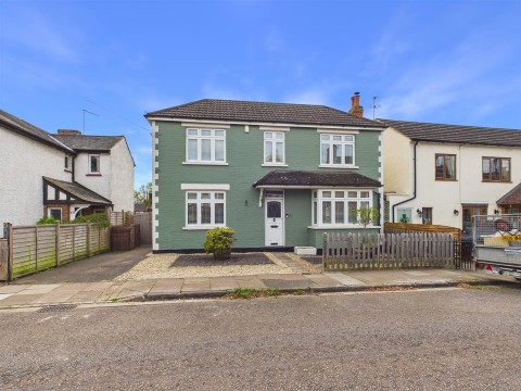 View Full Details for Manor Road, Aylesbury, Buckinghamshire