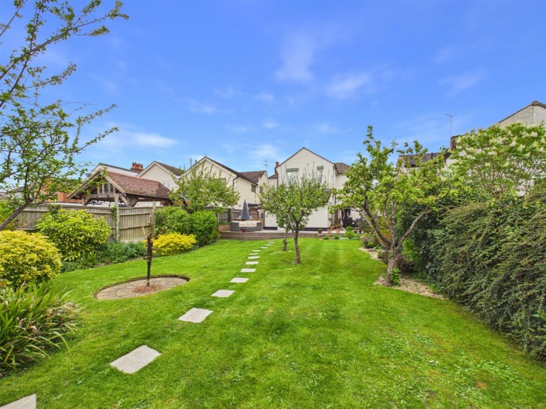Manor Road, Aylesbury, Buckinghamshire