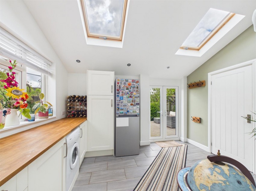 Images for Manor Road, Aylesbury, Buckinghamshire