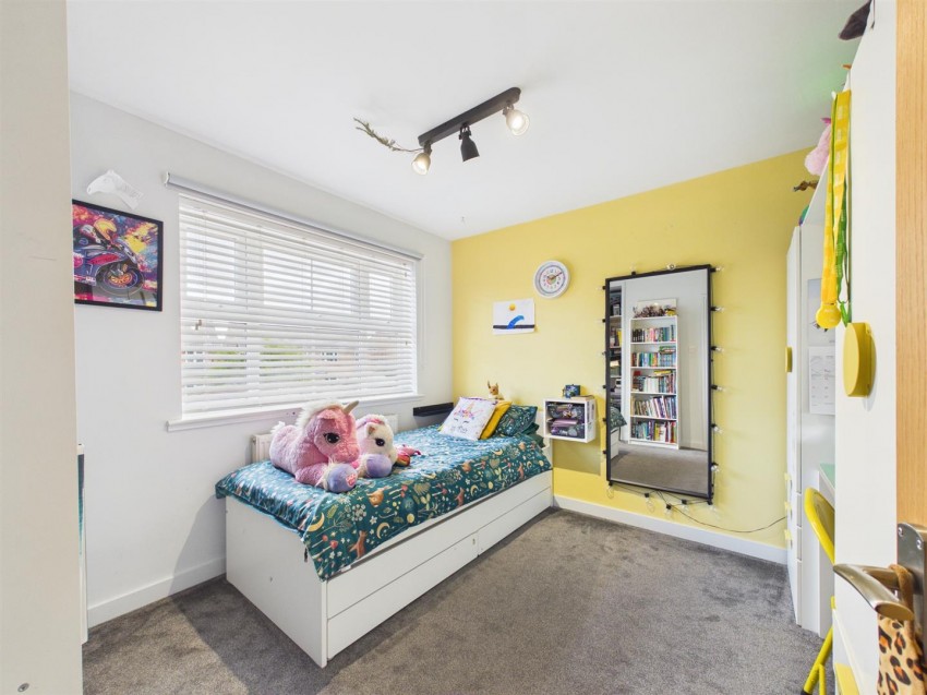 Images for David Close, Stoke Grange, Aylesbury