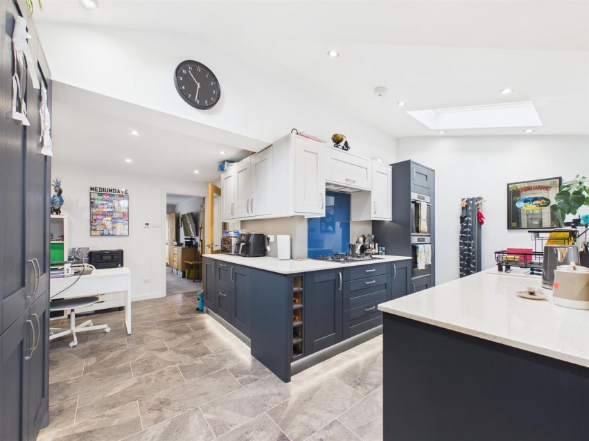 Images for David Close, Stoke Grange, Aylesbury