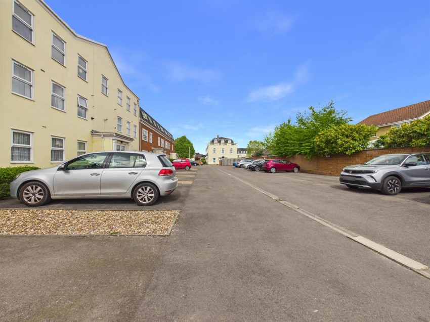 Images for Dove Place, Watermead, Aylesbury