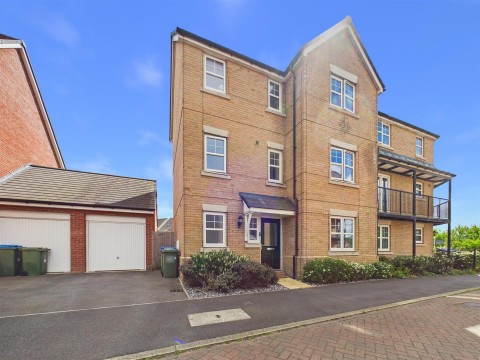 View Full Details for Barland Way, Berryfields, Aylesbury