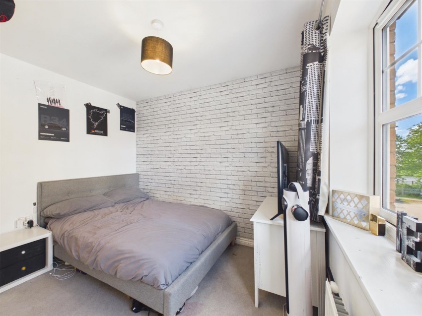 Images for Barland Way, Berryfields, Aylesbury