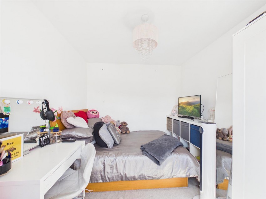 Images for Barland Way, Berryfields, Aylesbury