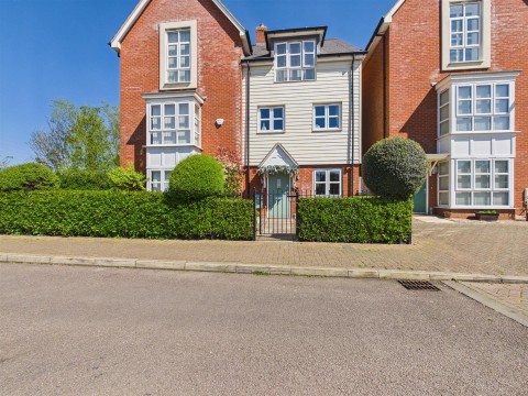 View Full Details for Provis Wharf, Canalside, Aylesbury