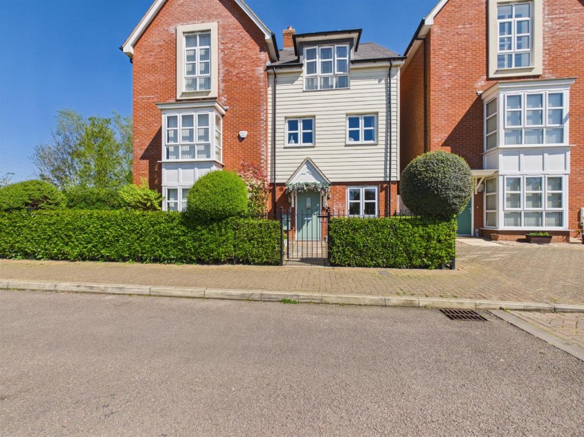 Images for Provis Wharf, Canalside, Aylesbury