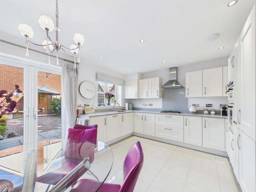 Images for Provis Wharf, Canalside, Aylesbury