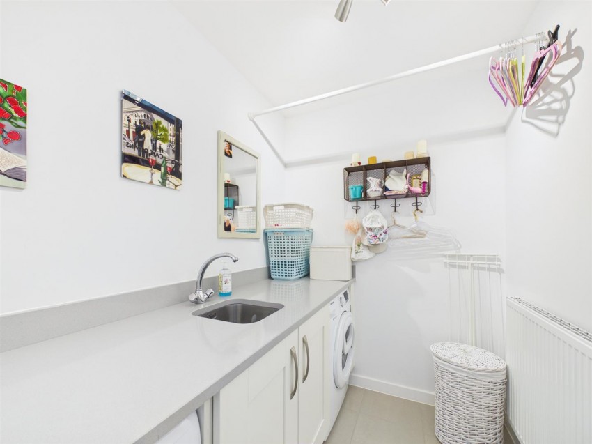 Images for Provis Wharf, Canalside, Aylesbury