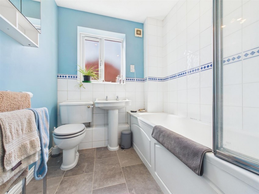 Images for Avocet Way, Watermead, Aylesbury