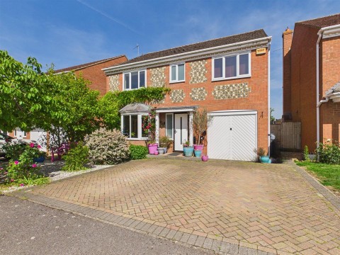 View Full Details for Kestrel Way, Watermead, Aylesbury