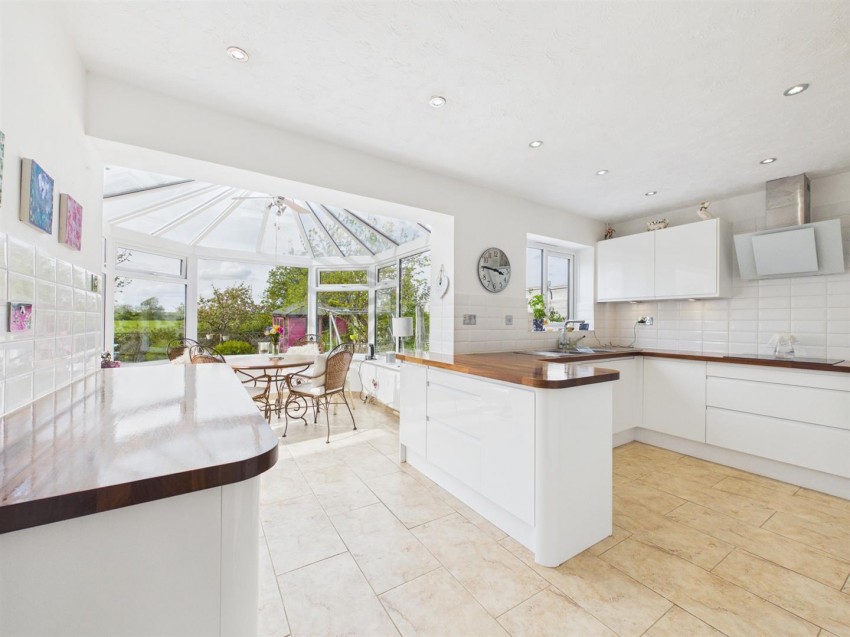 Images for Kestrel Way, Watermead, Aylesbury