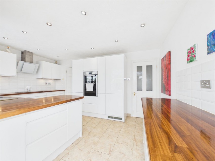 Images for Kestrel Way, Watermead, Aylesbury