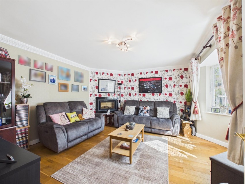 Images for Tamarisk Way, Weston Turville, Aylesbury