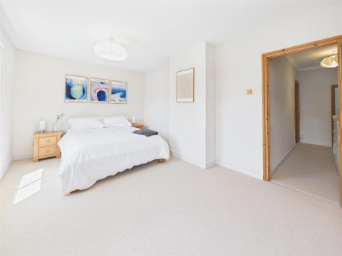 View Full Details for Chiltern Street, Aylesbury, Buckinghamshire