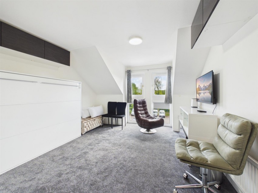 Images for Wycliffe End, Aylesbury, Buckinghamshire