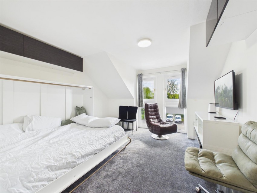 Images for Wycliffe End, Aylesbury, Buckinghamshire