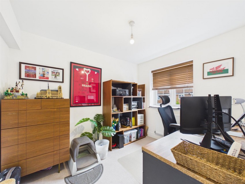 Images for Bodge Piece, Weston Turville, Aylesbury
