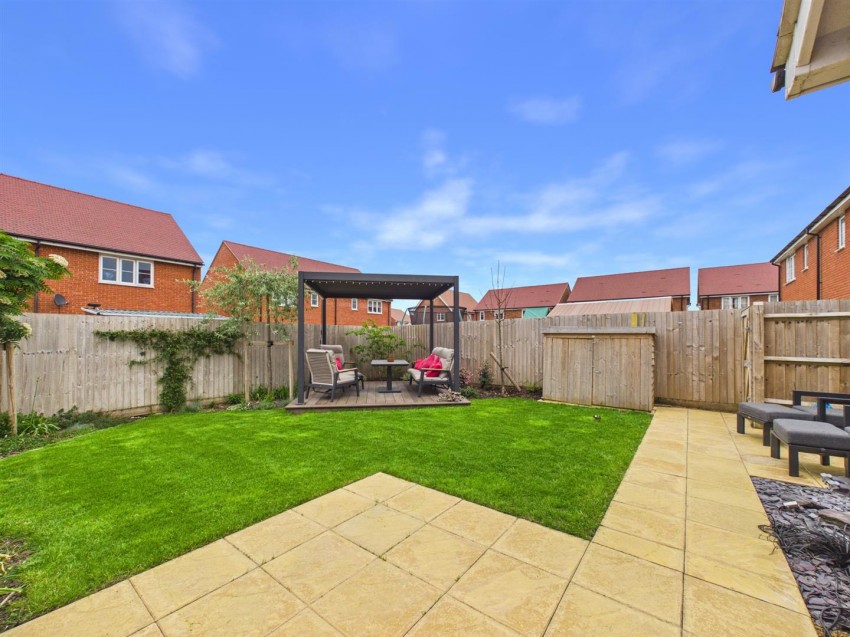 Images for Bodge Piece, Weston Turville, Aylesbury