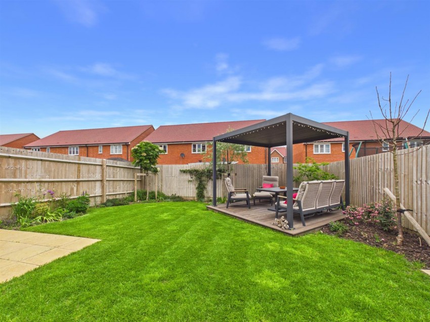 Images for Bodge Piece, Weston Turville, Aylesbury